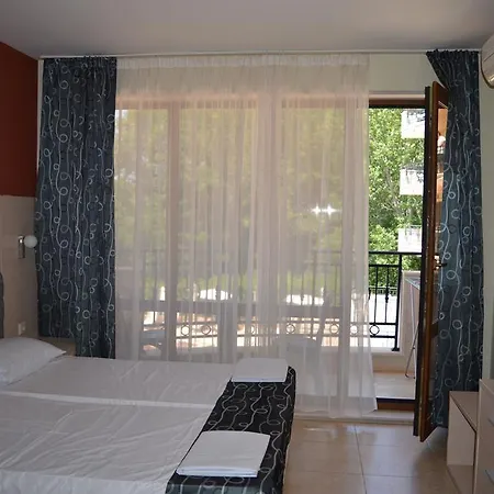 Apartment Bratanov River Park Studio